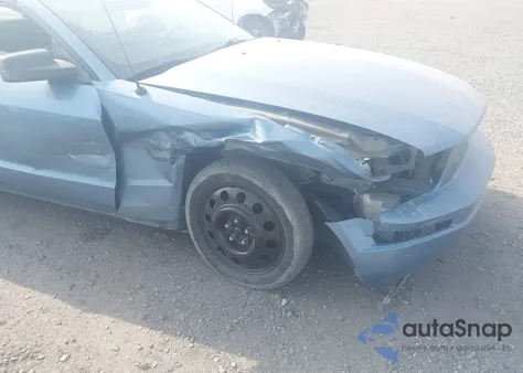 2007 Ford Mustang V6 Deluxe/V6 Premium из США, поврежденный, VIN 1ZVFT84N575291191